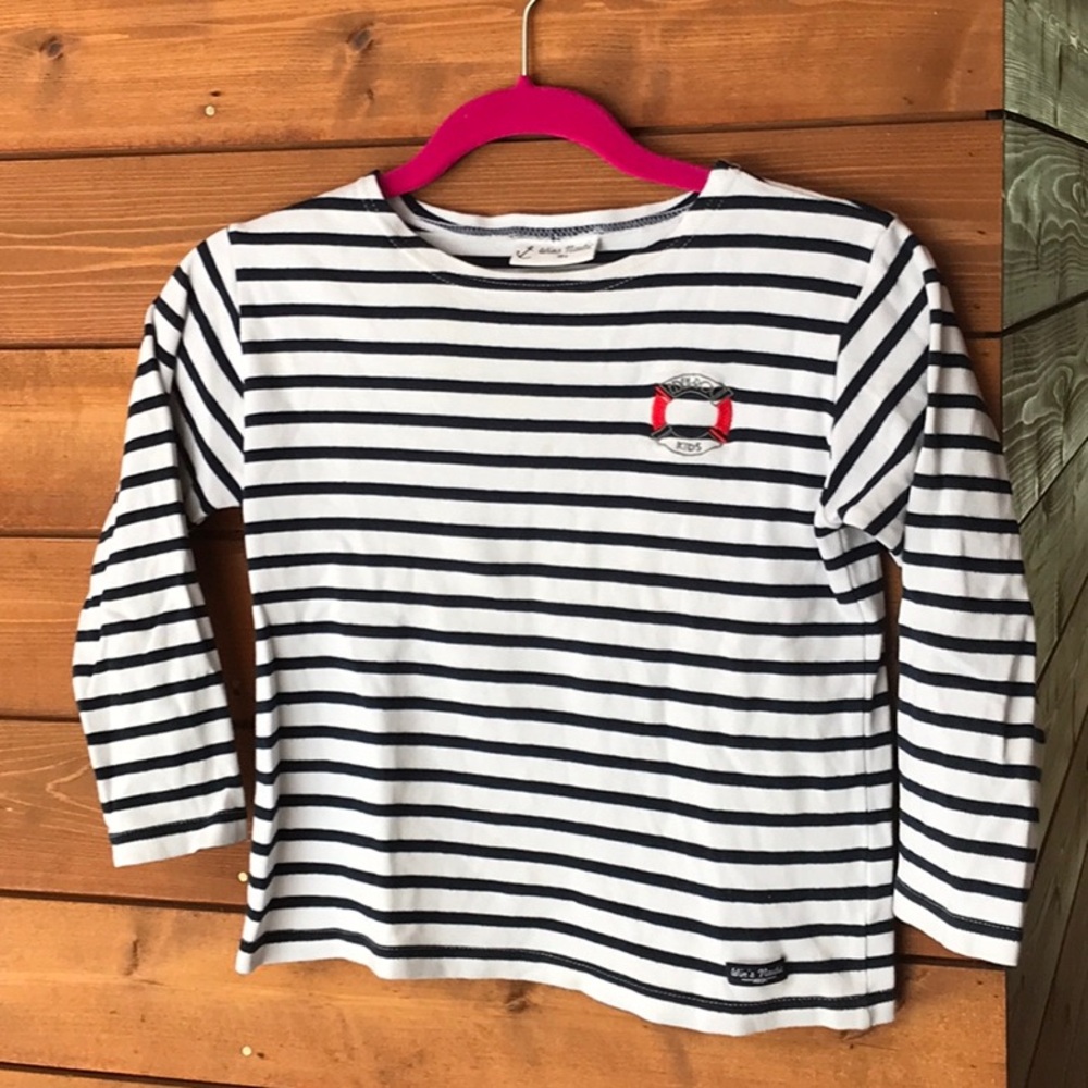 Black and White Long Sleeve Striped Tee